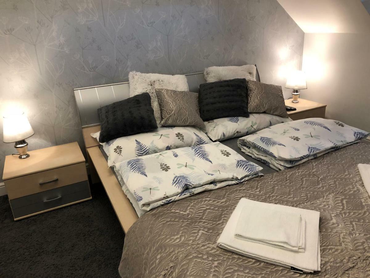 Family & Business Elegant Apartments Ul Warszawska - 2 Bedroom, Balcony, Parking Kielce Exterior photo